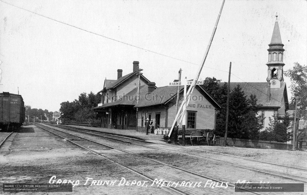 Postcard: Grand Trunk Depot, Mechanic Falls, Maine